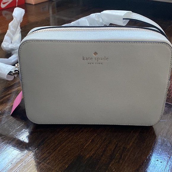 **NWT never worn Kate Spade cross body bag - Picture 1 of 4